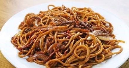 98B. 牛肉炒面 Beef Fried Noodles