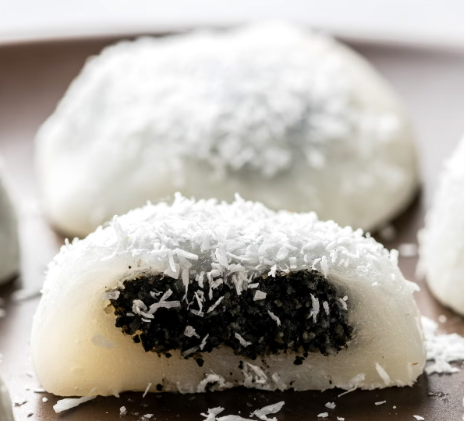 Mochi Black Sesame & White Tea
